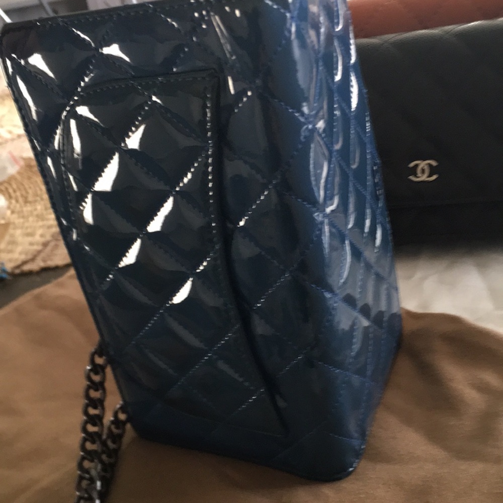 New Clearance! 🤯 Gorgeous Pretty 😍 Authentic Chanel wallet crossbody - Picture 4 of 12